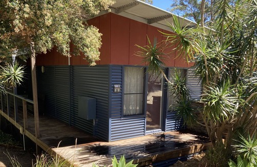 Cams Wharf Cabine | Private entry 2 bedroom unit attached to lodge. Walking distance to lake