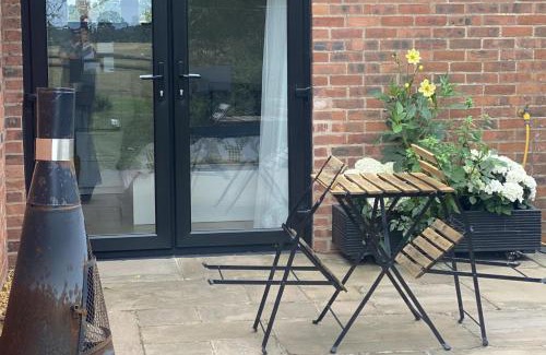 Alvechurch Appartement | Private Entry Double bedroom with beautiful views!