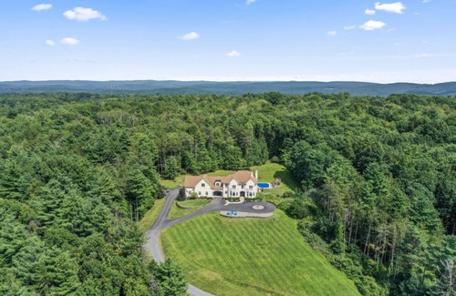 Town of Schodack Maison | Secluded Lux Mansion Pool Home with Amazing Views