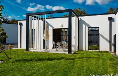 Le Gavre Cottage | Cottage familial privatif, piscine couverte et chauffée, 4500 ha de forêt