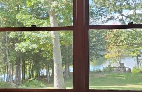Lyman Maison | Private family retreat on Swan Pond
