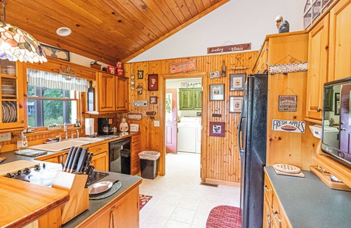 Aberdeen Autre | Private farm house minutes to the Carolina Horse Park!