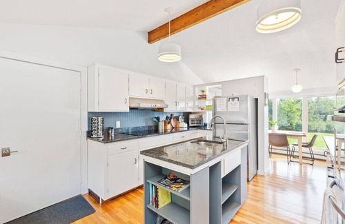 Dublin Maison | Private Field House - Spacious 4 Bedroom Home
