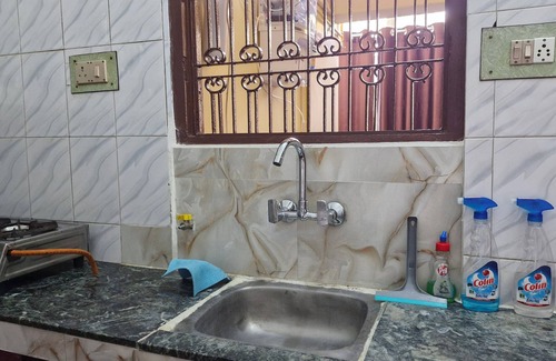 Lanka Appartement | Private Flat with open space WiFi and AC in charming Varanasi