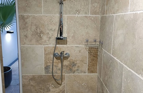 Artigues-pres-Bordeaux Appartement | Piscine privée avec studio