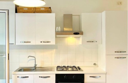 Deiva Marina Cottage | Private garden cottage just steps from the sea