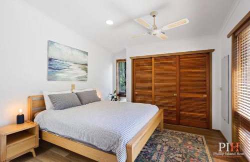 Cowes Maison | Private Gate to Beach Sleeps 10
