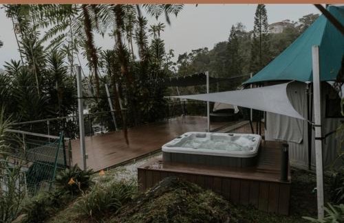 Brinchang Autre | Private Glamping Tent and Jacuzzi in Brinchang