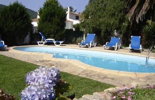 Galamares Villa | Holiday villa rental in Colares ,Lisbon Coast, near the beaches