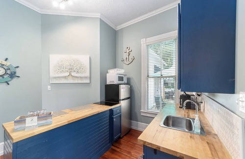 Historic District Appartement | Private historic district apt with pool-suite B