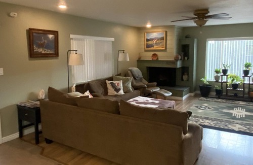 Fountain Hills Maison | Private home fully furnished, Fountain Hills walking distance to town & fountain