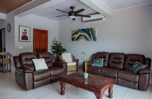 Jaco Maison | Private home with resort style swimming pool