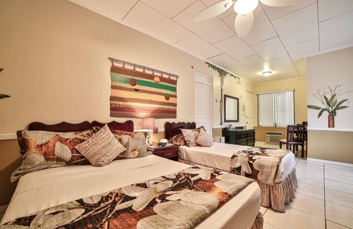 Heredia Hôtel | Private hotel room 10 minutes from the airport