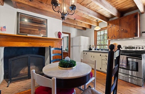 New Hope Cottage | Private House in Bucks County Holiday Getaway Near the Heart of New Hope
