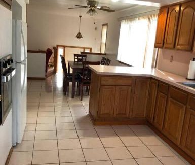 Hopelawn Appartement | Private house with 4 bedrooms and 2 bathrooms and direct NYC Manhattan train only 10 minute walk away
