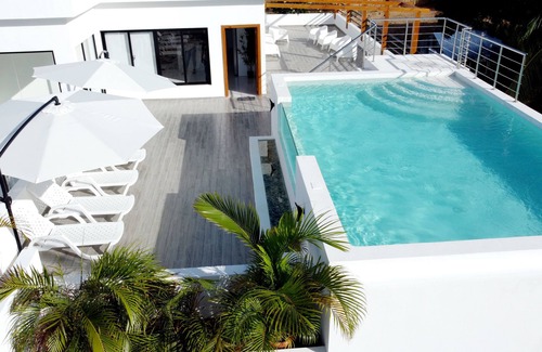 La Ceiba Maison | PRIVATE JACUZZI WITH TROPICAL PATIO 1C