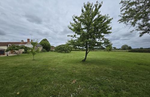 Bommiers Maison | Private Lake - Pool - Tour de France Route