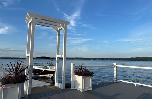 South Casco Maison | Private Lakefront Estate with 180 Degree Views