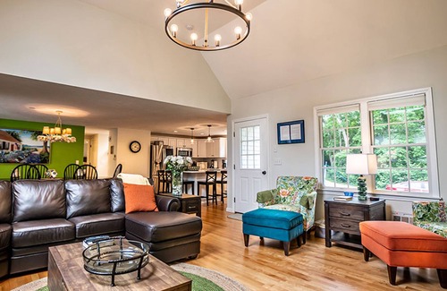 Campground Landing Maison | Private Location - Heated Salt Water Pool - Walk to Campground Beach
