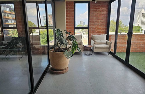 Lafayette Appartement | Private Loft Walking Distance from CAS | Duna S.