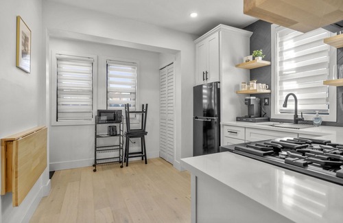 Allen Park Maison | Private Luxury Tiny Home