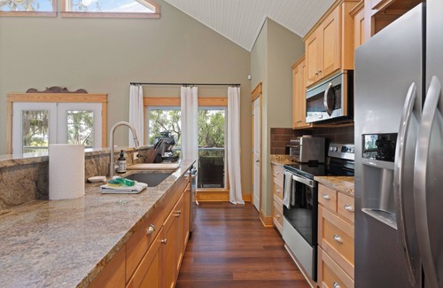 Waverly Maison | Private marsh home on 5 acres