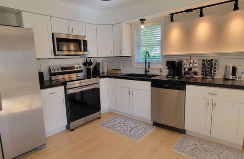 Milton Maison | Private Master Suite + Full House Access in Charming Milton, DE