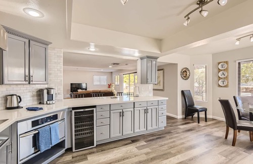 Pinto Palomino Maison | Private Oasis with heated pool