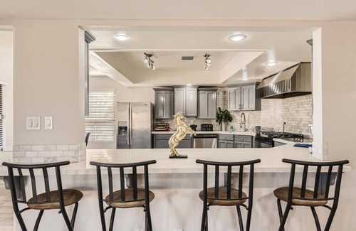 Pinto Palomino Maison | Private Oasis with heated pool