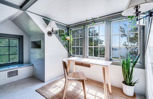Branford Maison | Private Ocean Front & Healing Oasis