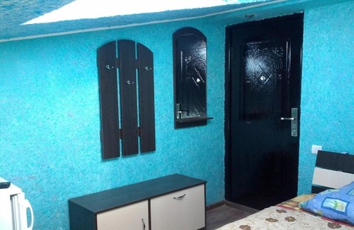 Vapnyarka Appartement | Private Odessa Apartment комната #8 с двухспальной кроватью
