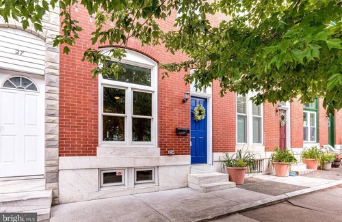 Downtown Baltimore Maison | Private one bedroom studio near Patterson Park and John Hopkins