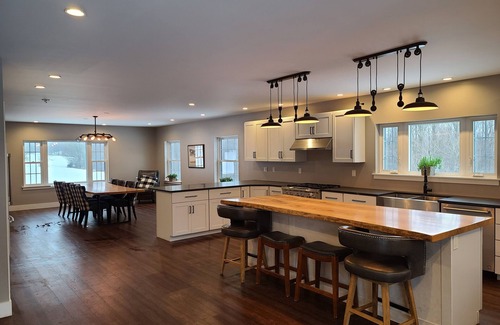 Hillsgrove Cabine | Private Outdoor Escape on Bear Mountain