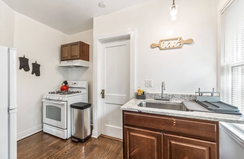 Lavergne Appartement | Private Parking/Comfy Bed/25mins to ORD>MDW>DT>HOSP