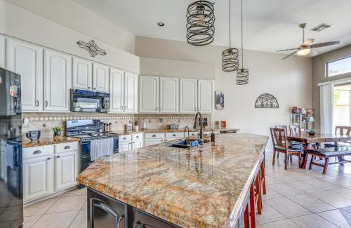 Superstition Springs Maison | Private Pool and Patio Family Retreat in Mesa