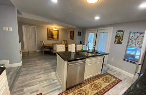 Florida Gardens Maison | Private Pool, Gazebo, Firepit, and Hot Tub. Optional Guest Suite