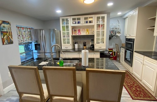 Florida Gardens Maison | Private Pool, Gazebo, Firepit, and Hot Tub. Optional Guest Suite