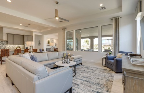 Palm Valley Maison | Private Pool & Grill: Modern Goodyear Retreat