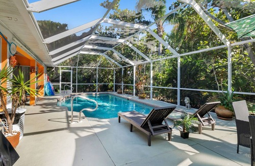 Caloosahatchee Maison | Private Pool Home in Cape Coral with Mini Golf & Relaxing Lanai