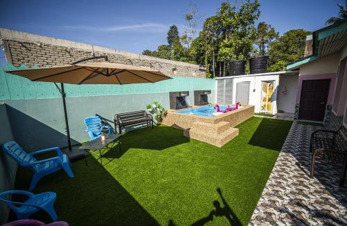 Kampung Chicha Maison | Private Pool Homestay Al-Qari