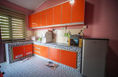 Kampung Chicha Maison | Private Pool Homestay Al-Qari