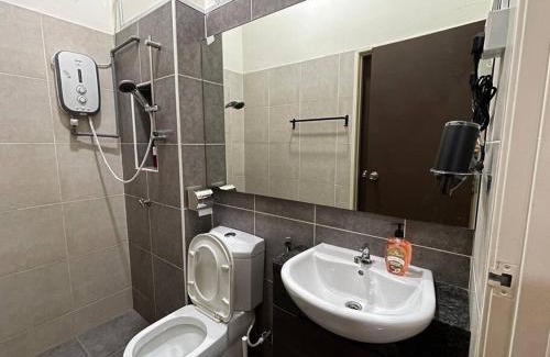 Taman Mount Austin Maison | Private Pool Modern Holiday Home Mount Austin JB