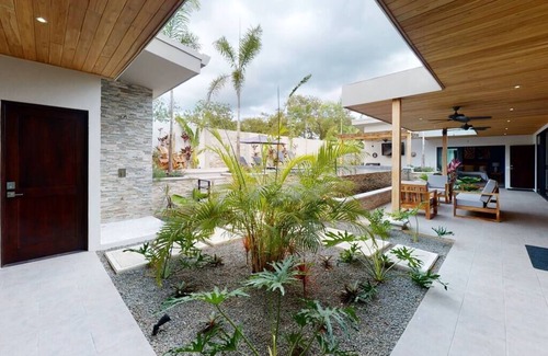 Rio Seco Maison | ★Private Pool w/ swim up bar and Walking Distance to TWO Beaches★