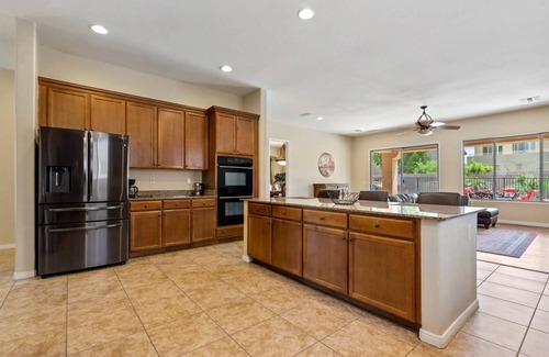 Power Ranch Maison | Private Pool with Waterslide, Playground & Tons of Games |Gilbert |Bell Bank Park |Schnepf farms