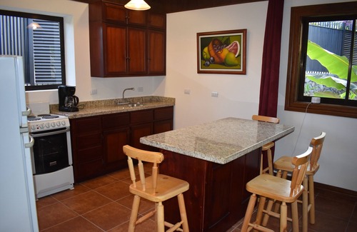 Escazu Villa | Villa privada junto a la piscina en Escazu
