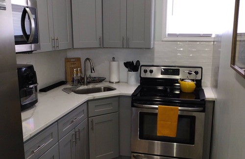 Amityville Appartement | Private, Quiet 1 Bedroom in Amityville