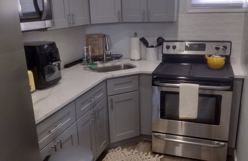 Amityville Appartement | Private, Quiet 1 Bedroom in Amityville