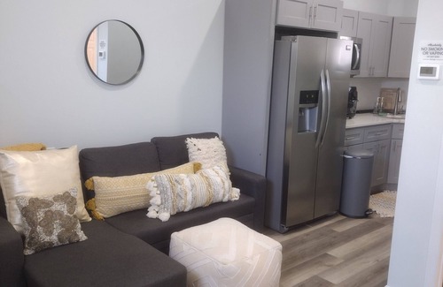 Amityville Appartement | Private, Quiet 1 Bedroom in Amityville