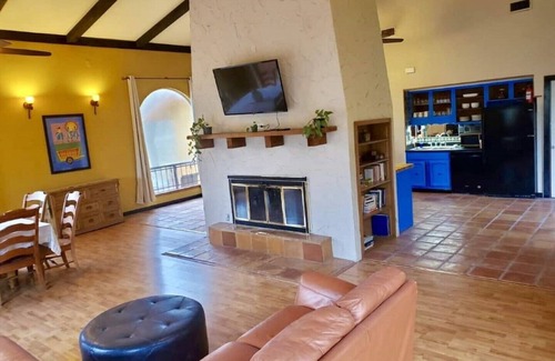 Helotes Maison | PRIVATE, RELAXING , AND A UNIQUE HOME EXPERIENCE
