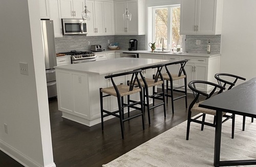 Fairfield Maison | Private Renovated Home Convenient to Sacred Heart & Fairfield Universities